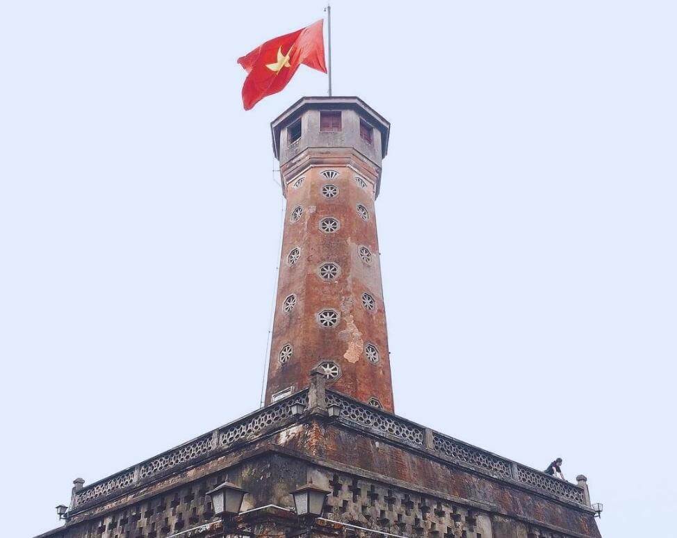Cột cờ Hà Nội tại Hoàng thành Thăng Long