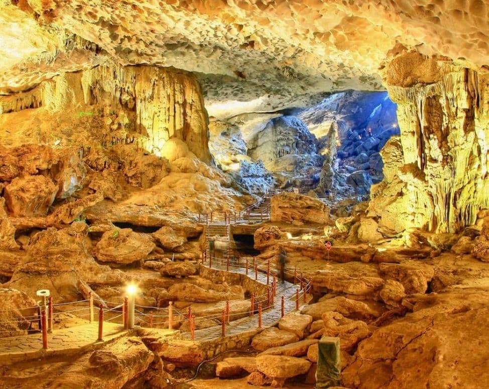 Du lịch hang Sửng Sốt | Hang động đẹp & độc đáo nhất vịnh Hạ Long