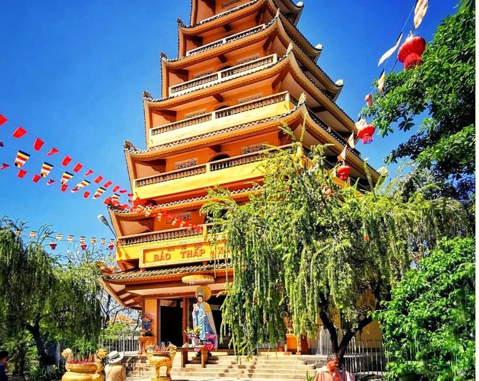 Tháp Xá Lợi chùa Giác Lâm (@marcel_travelsoul)