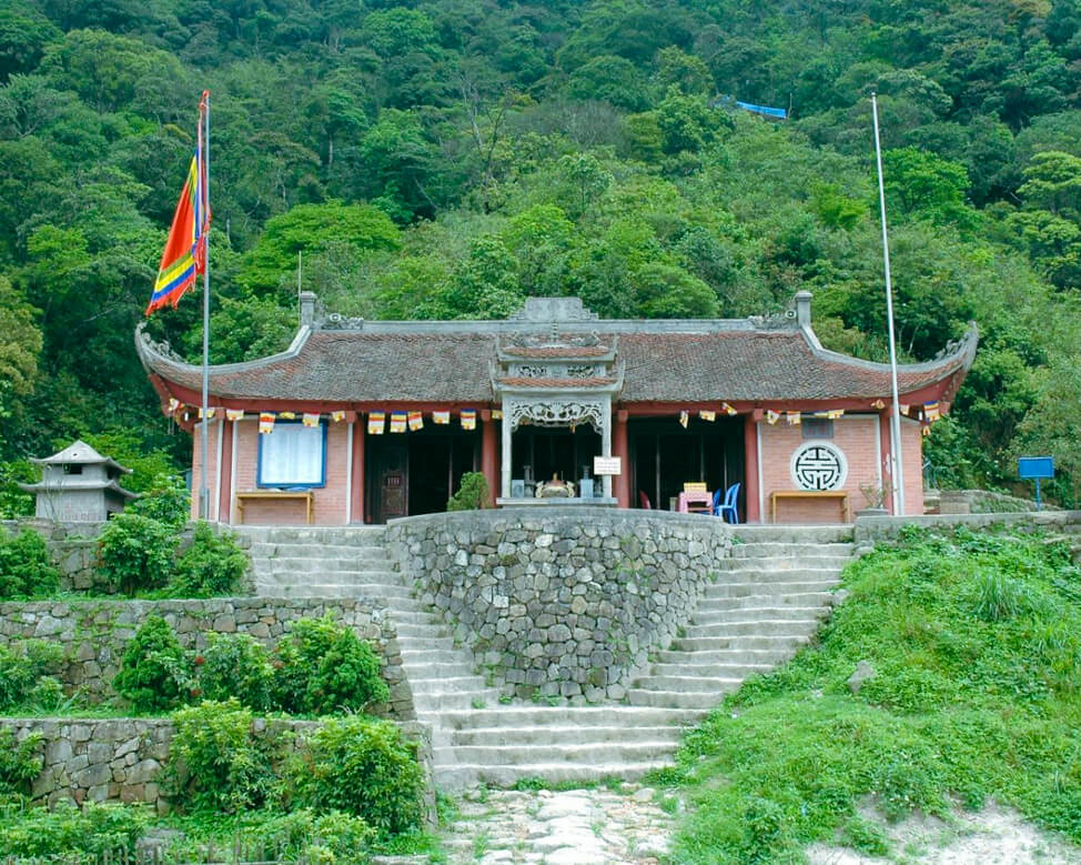 Du Lịch Núi Yên Tử Quảng Ninh | Khám Phá Nơi Đất Phật Linh Thiêng